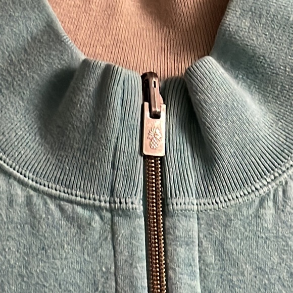 Reversible Tommy Bahama zip up - Picture 2 of 4